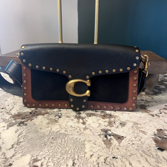 Coach Tabby Shoulder Bag with Rivets ⭐️ - Picture 1 of 8